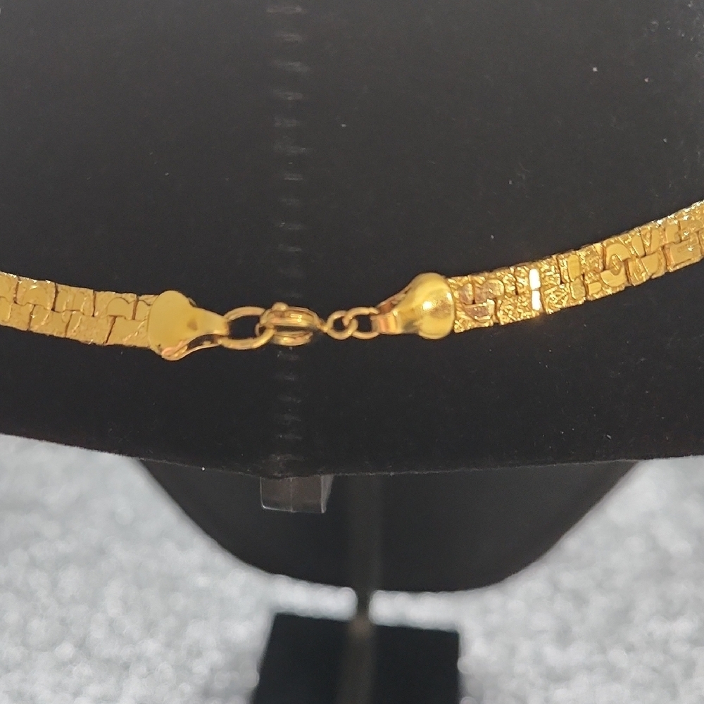 Gold-tone and Faux Pearl Necklace Lot - Picture 8 of 15